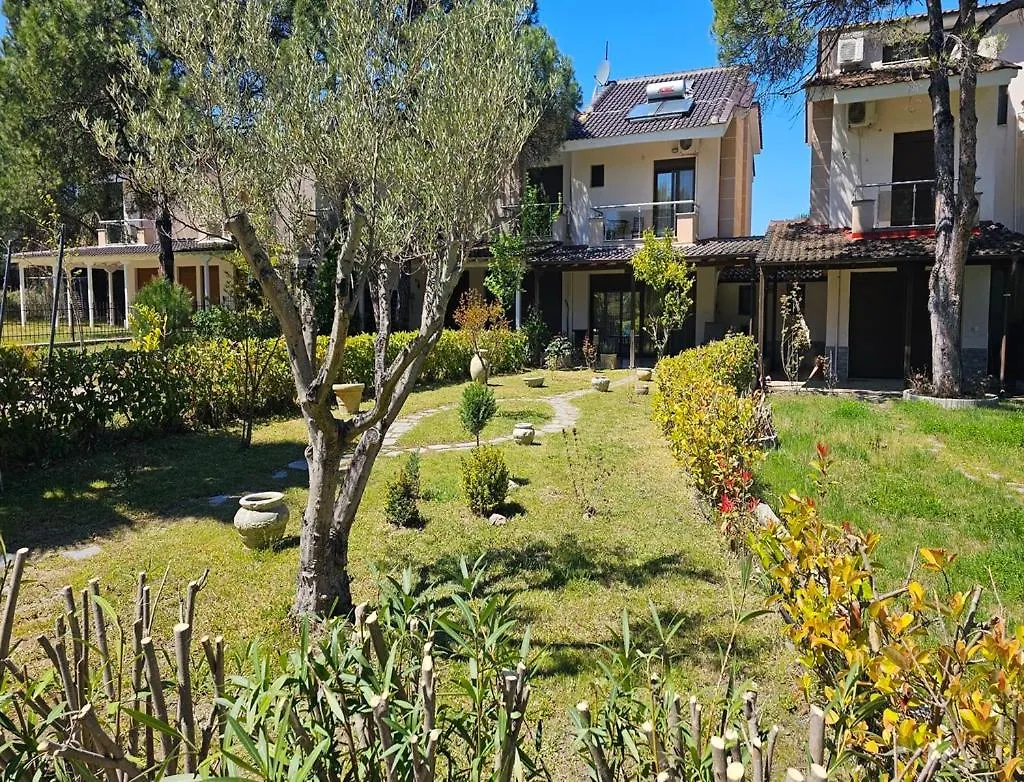 Stylish Maisonette With 3 Bedrooms In Vourvourou, Greece 0*, Vurvurú Görögország