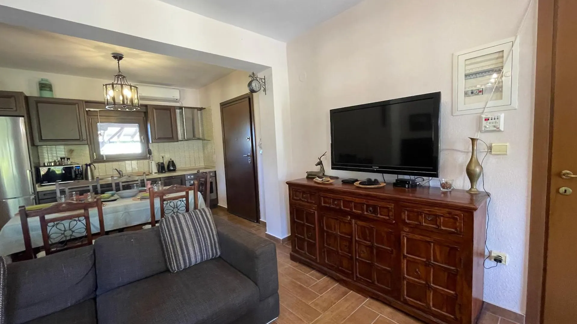 Villa Stylish Maisonette With 3 Bedrooms In Vourvourou, Greece