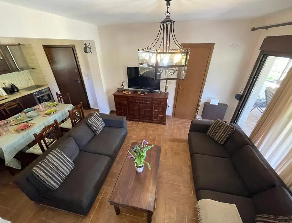 Stylish Maisonette With 3 Bedrooms In Vourvourou, Greece 0*, Vourvourou