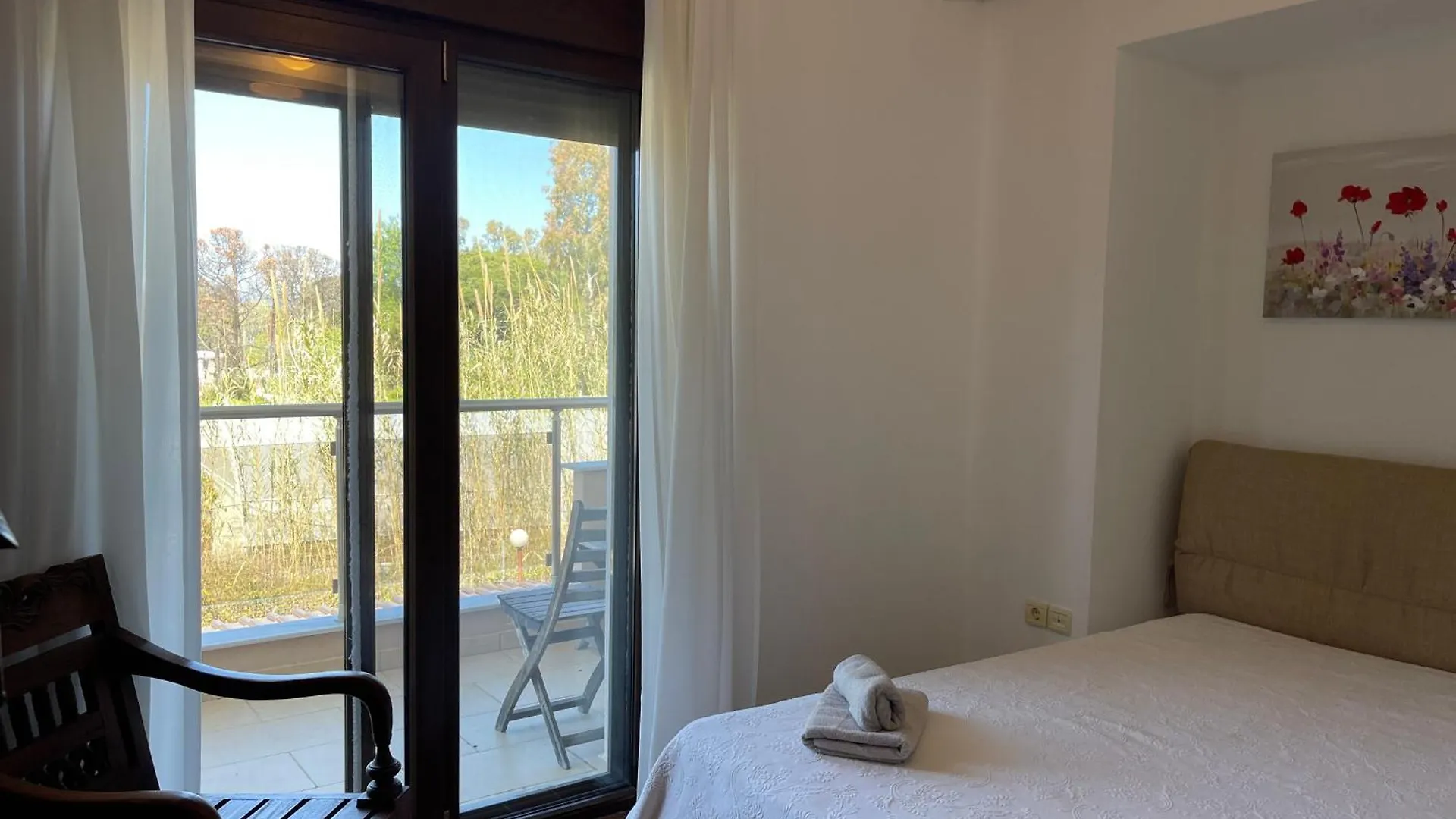 Stylish Maisonette With 3 Bedrooms In Vourvourou, Greece