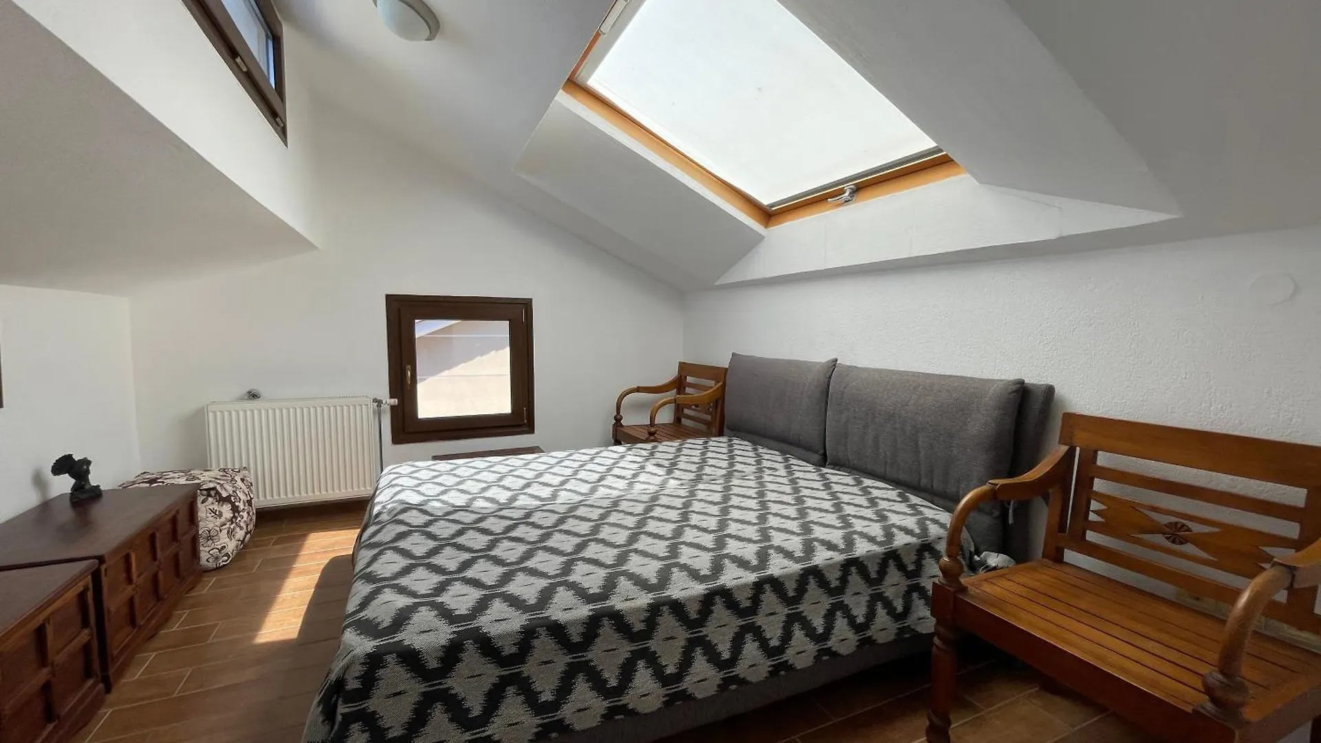 Stylish Maisonette With 3 Bedrooms In Vourvourou, Greece