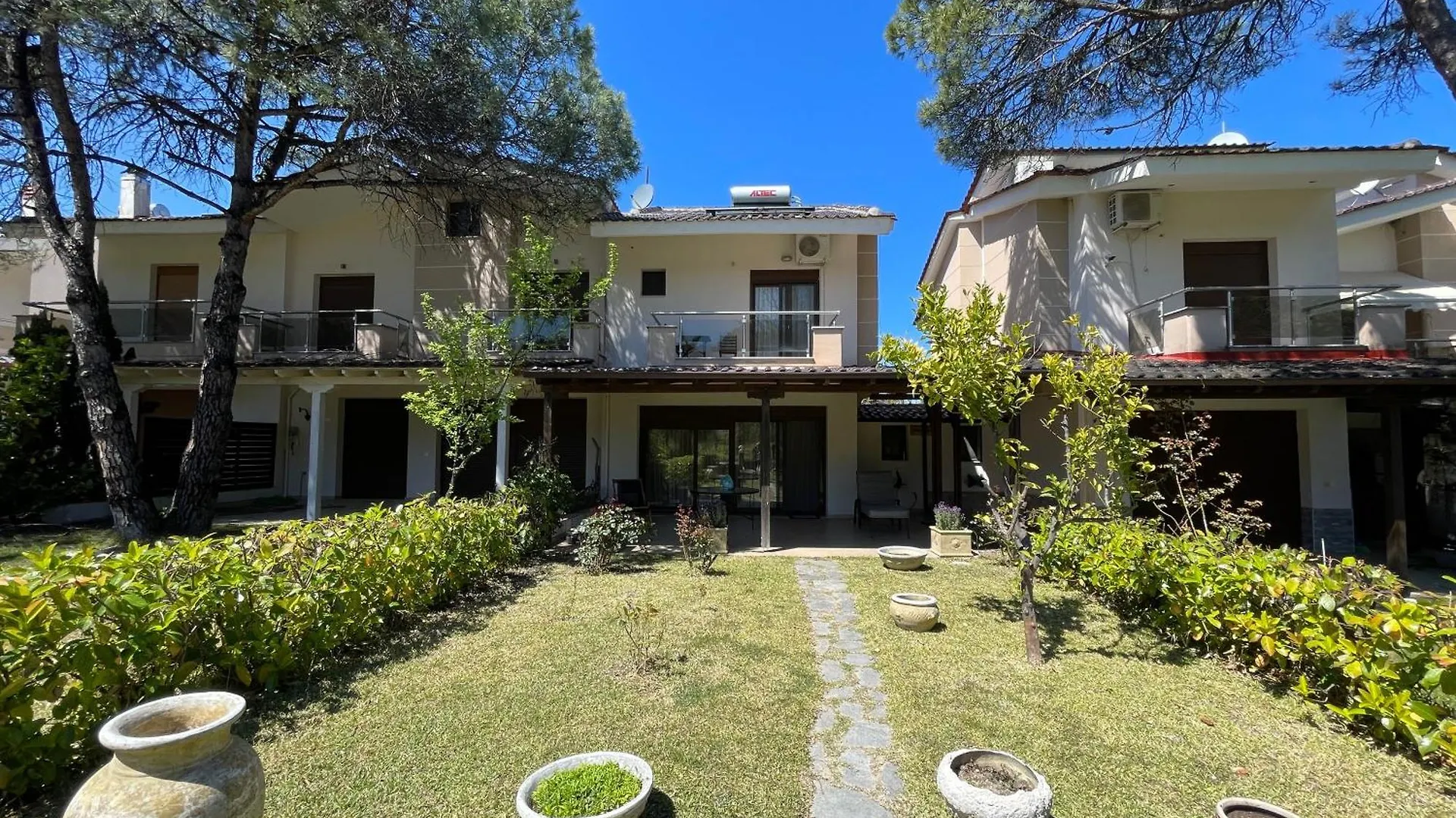 Stylish Maisonette With 3 Bedrooms In Vourvourou, Greece Vourvourou
