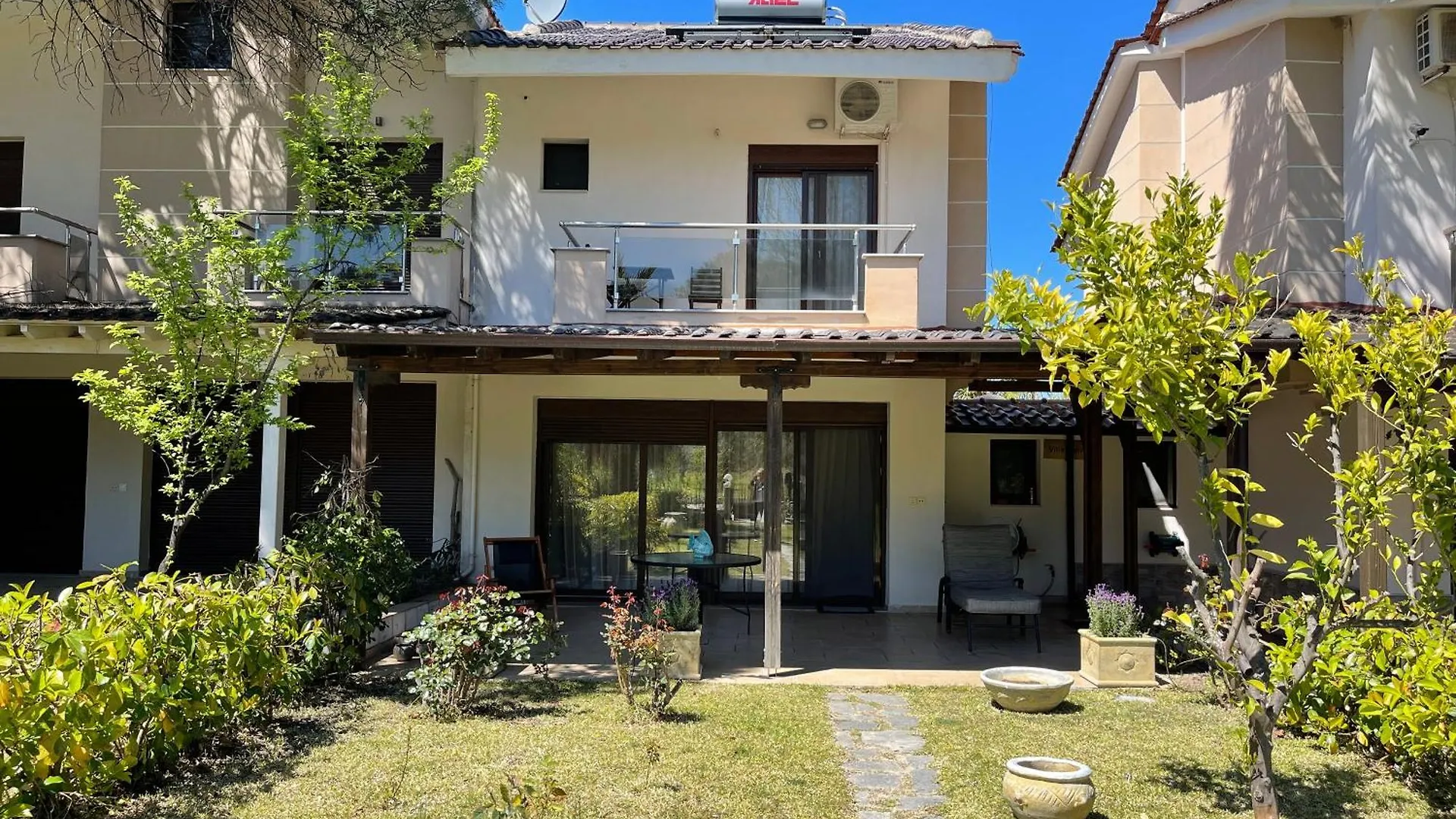 Villa Stylish Maisonette With 3 Bedrooms In Vourvourou, Greece